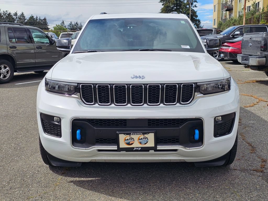 Used 2022 Jeep Grand Cherokee Overland AWD/4WD image 3
