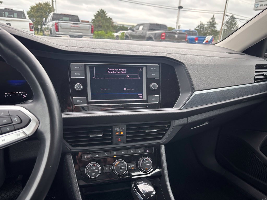 Used 2024 Volkswagen Jetta SE FWD image 10