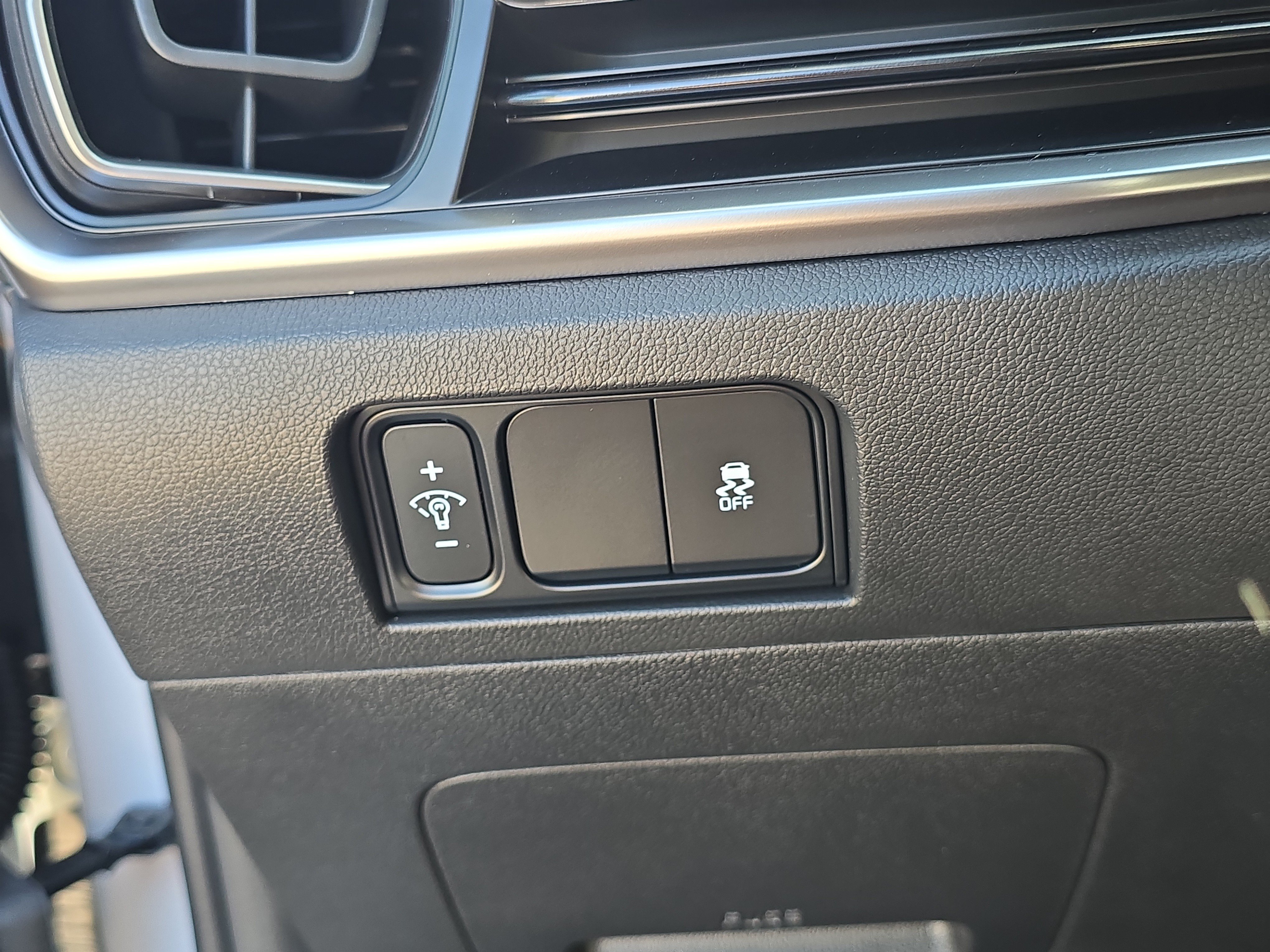 New 2026 Kia Sorento LX FWD image 26