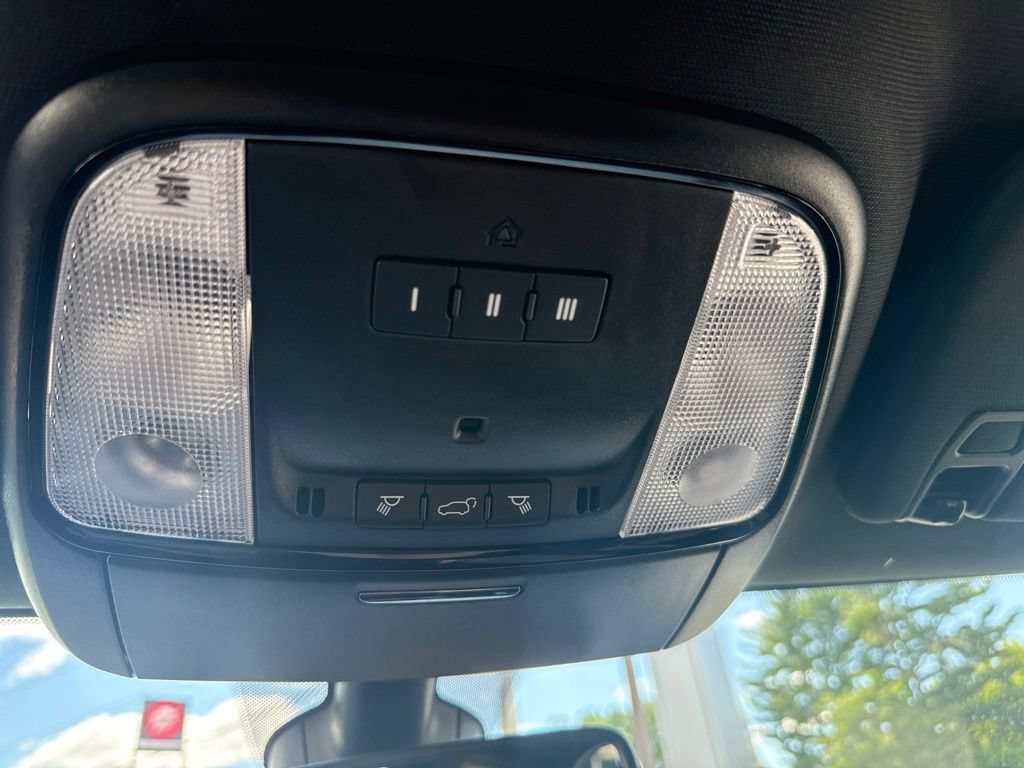 Used 2024 Dodge Durango R/T AWD/4WD image 30