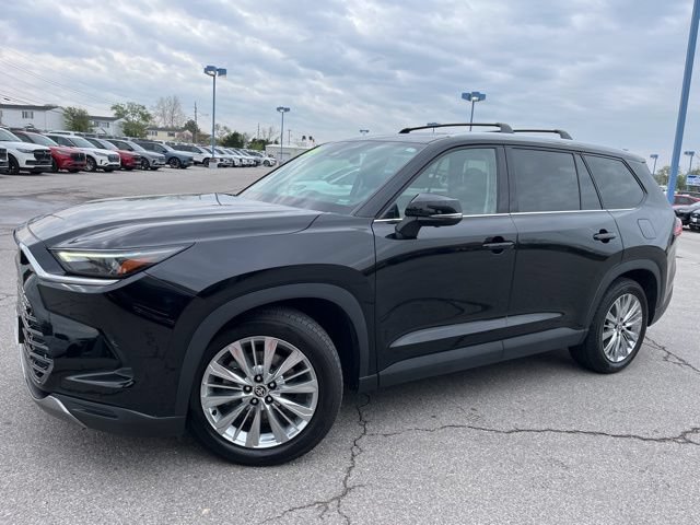 Used 2024 Toyota Grand Highlander AWD image 2