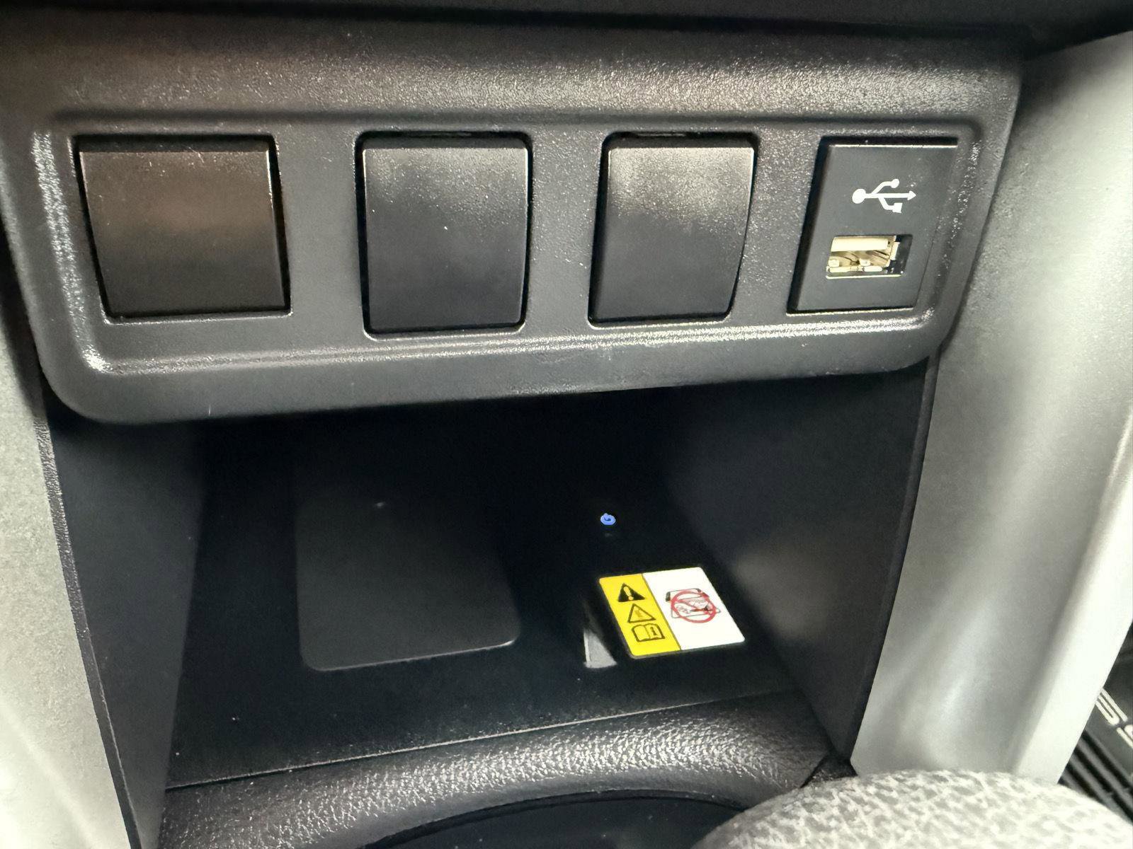 Certified 2022 Toyota Corolla Cross LE w/ Moonroof Package image 20