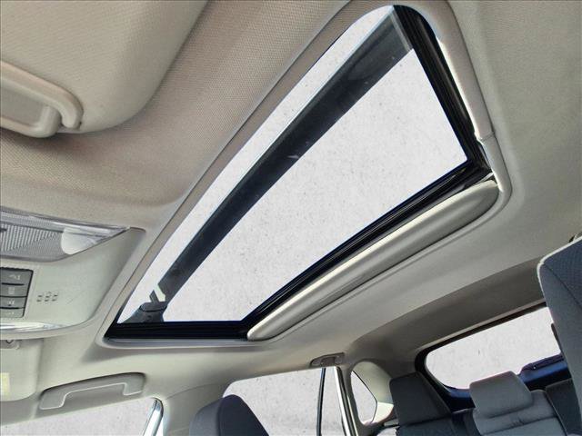 Used 2022 Toyota RAV4 XLE w/ Convenience Package FWD image 15