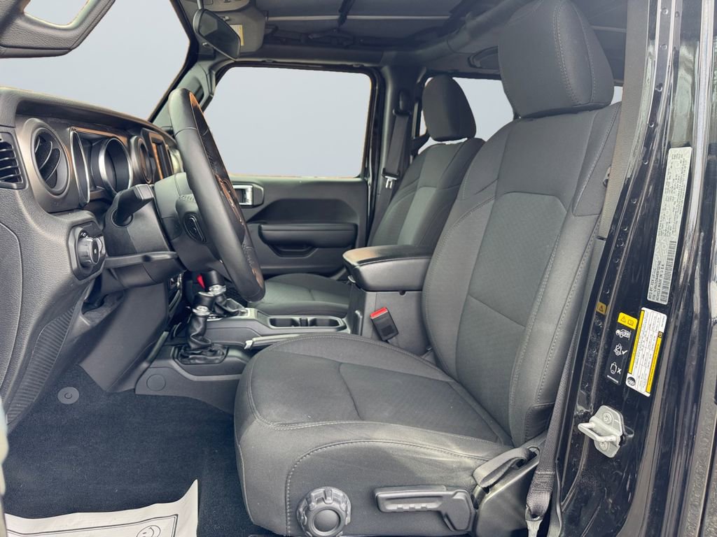 Used 2022 Jeep Wrangler Unlimited Sport image 9