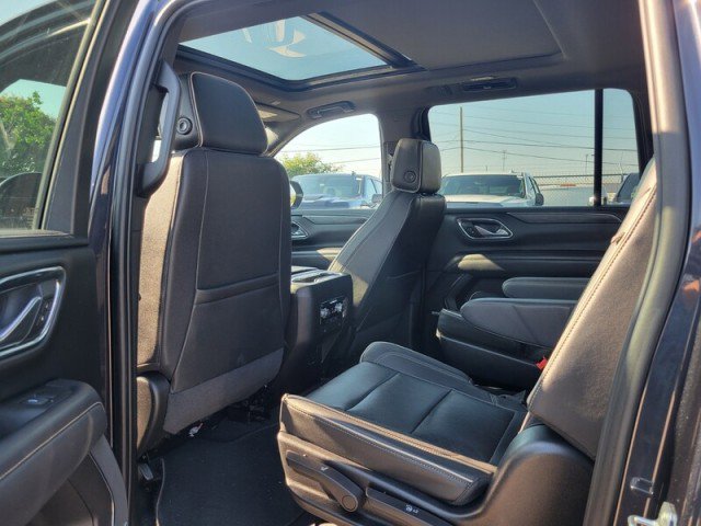 Used 2023 GMC Yukon XL SLT RWD image 22