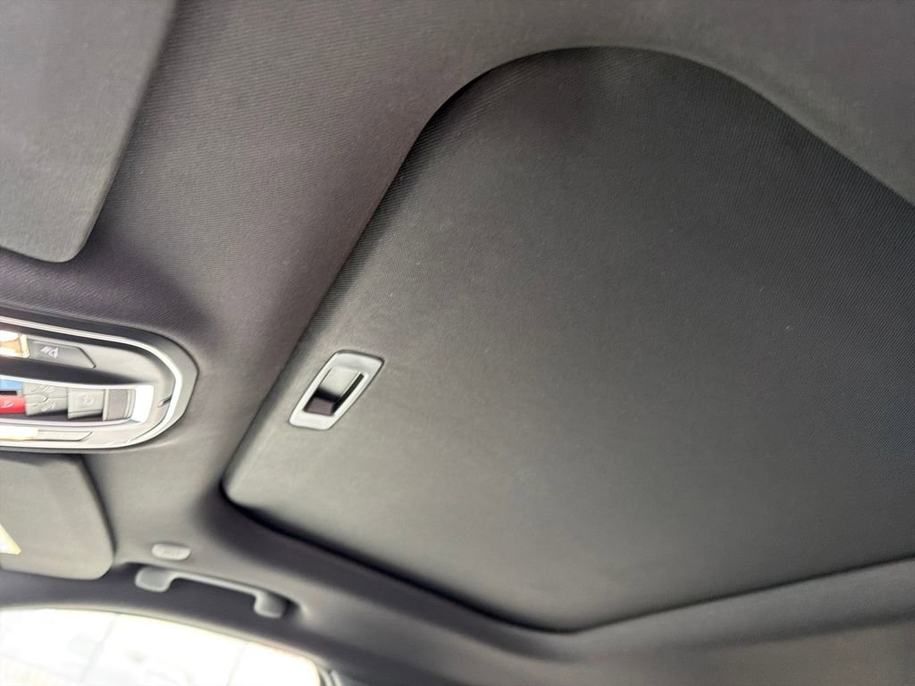 New 2025 Jeep Grand Cherokee Altitude image 21