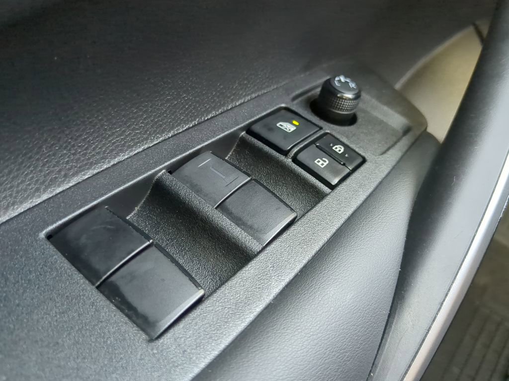Used 2022 Toyota Corolla XSE image 29