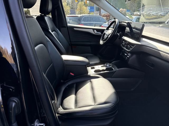 Used 2025 Ford Escape Platinum image 13
