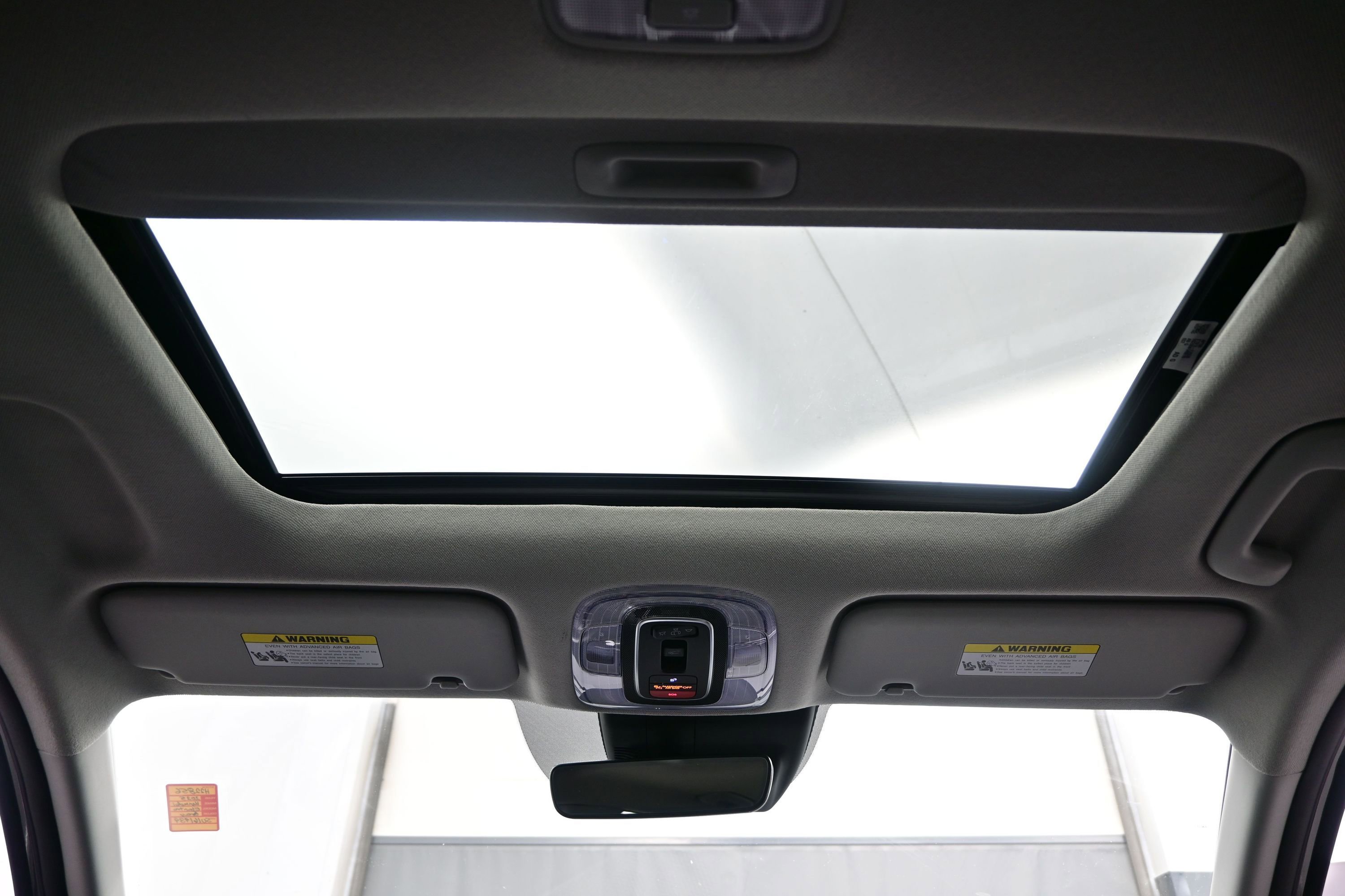 Used 2025 Hyundai Elantra Limited FWD image 18