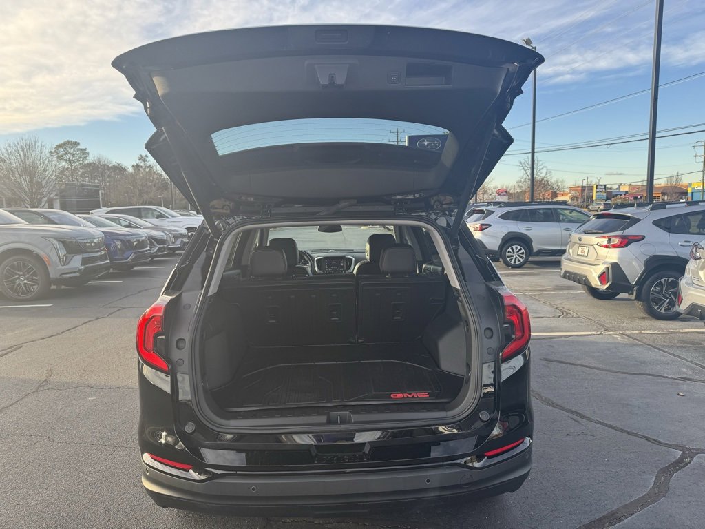 Used 2021 GMC Terrain SLT w/ Infotainment Package II image 7