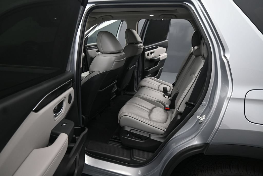 Used 2024 Honda Pilot Elite image 15
