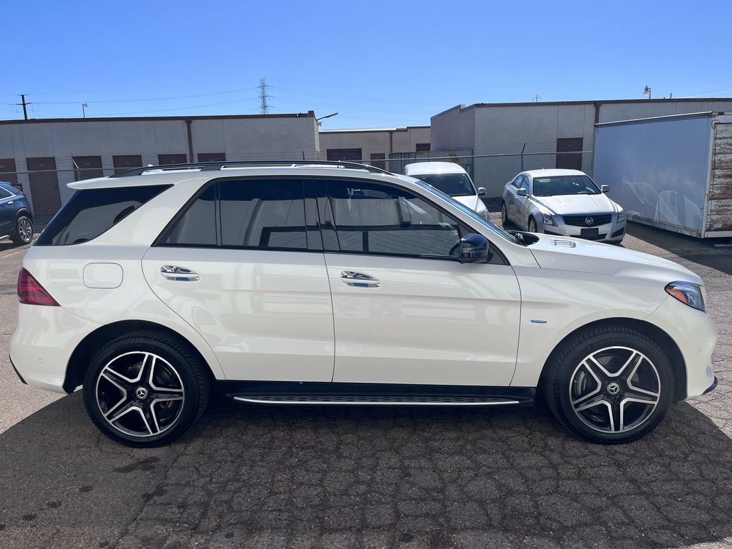 Used 2018 Mercedes-Benz GLE 550e 4MATIC image 4