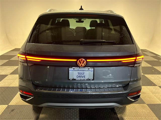 New 2026 Volkswagen Taos SE image 4