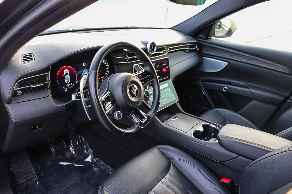 Used 2023 Maserati Grecale Modena AWD/4WD image 23