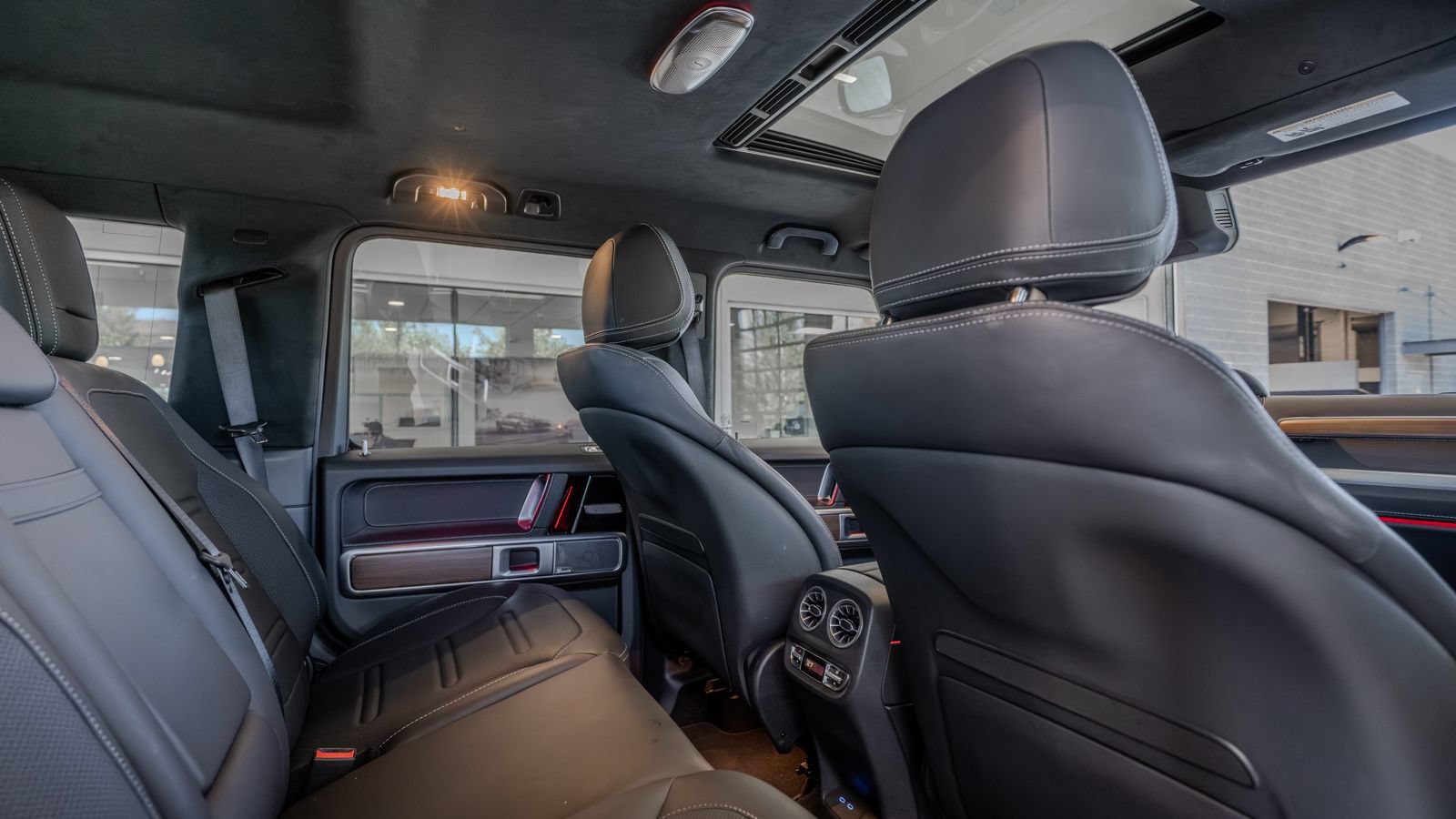 Used 2025 Mercedes-Benz G 580 w/ EQ Technology image 27