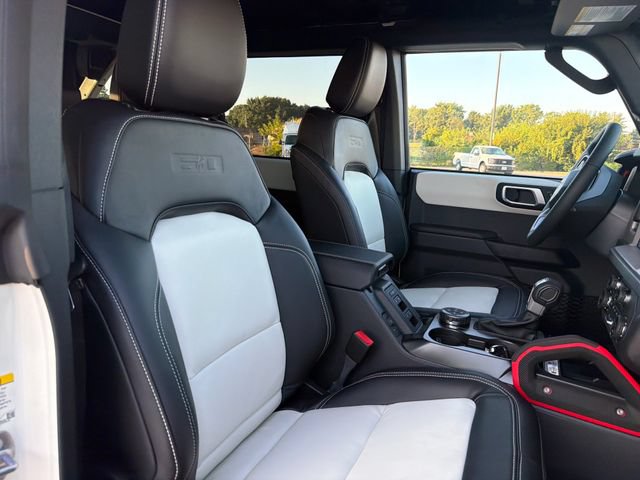 New 2026 Ford Bronco Outer Banks w/ Sasquatch Package AWD/4WD image 17