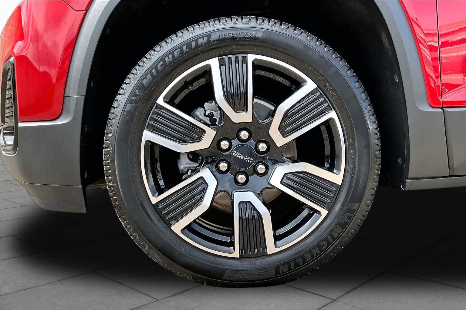 Used 2021 GMC Acadia SLT w/ Elevation Edition FWD image 11