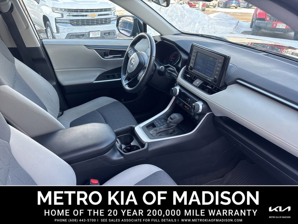 Used 2020 Toyota RAV4 XLE image 35
