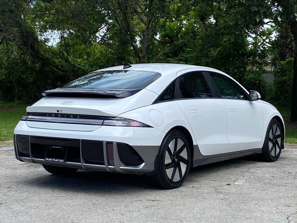 Used 2023 Hyundai Ioniq 6 SE RWD image 7
