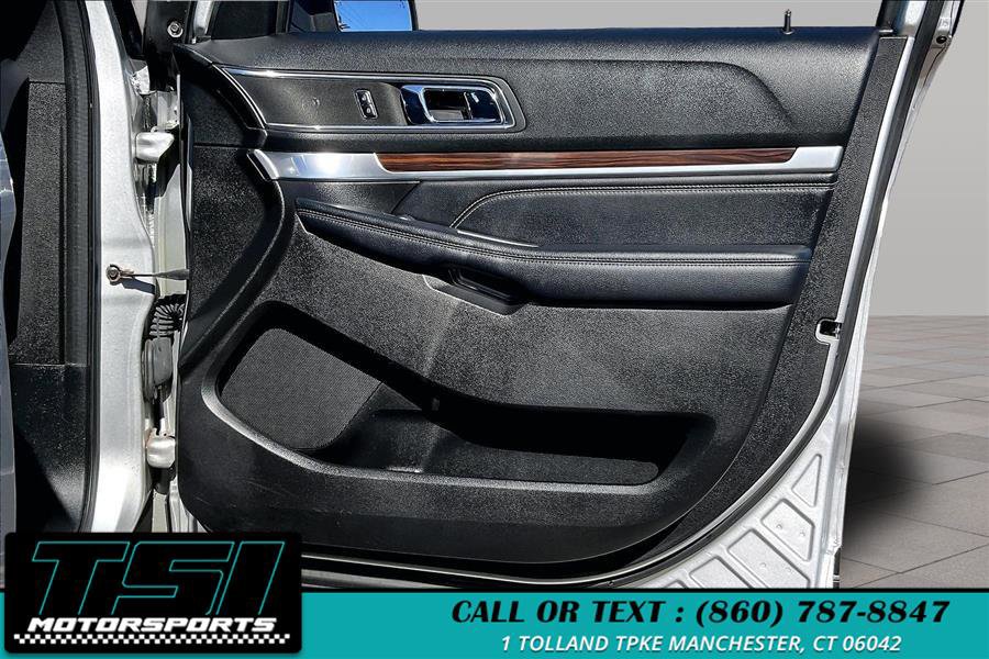 Used 2017 Ford Explorer Limited w/ Equipment Group 301A image 24