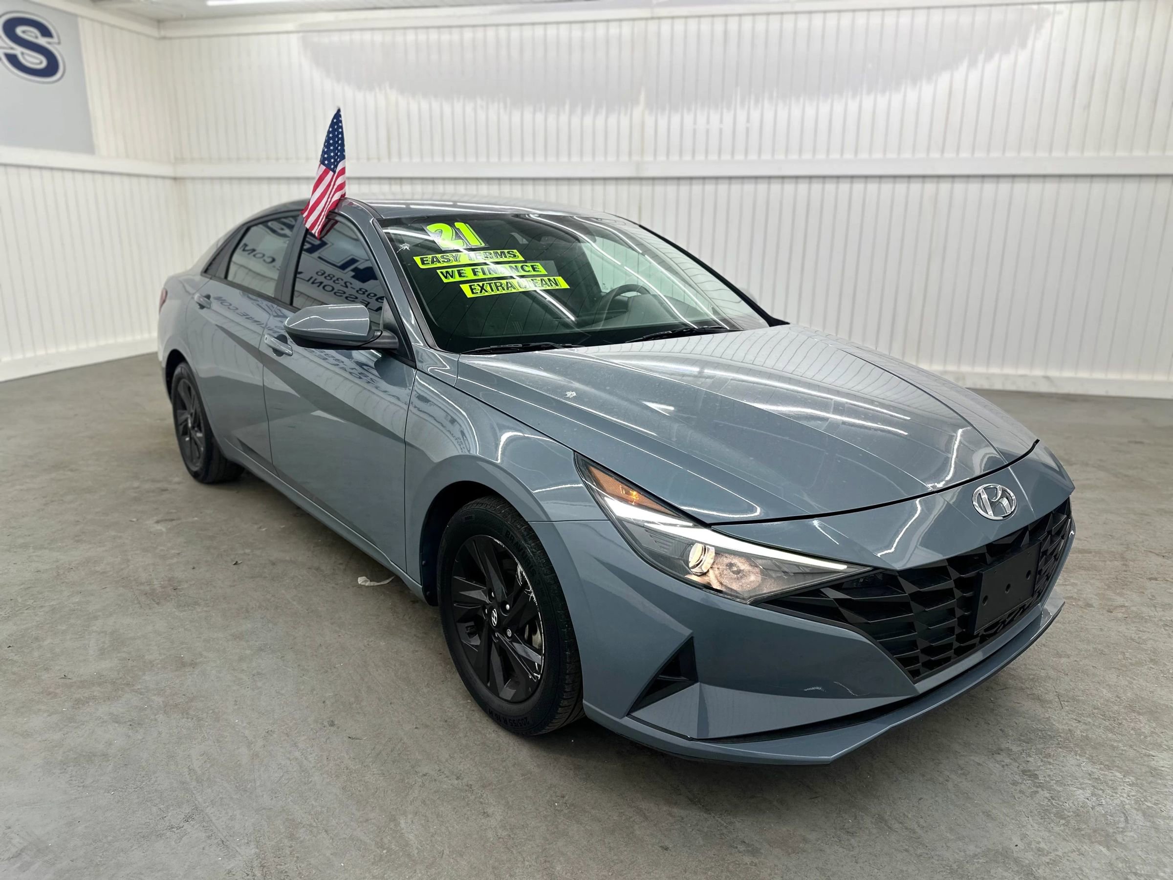 Used 2021 Hyundai Elantra SEL image 3