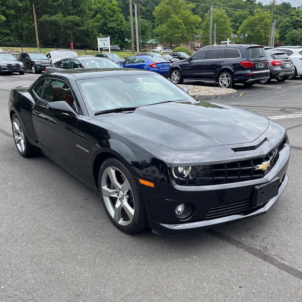 Used 2010 Chevrolet Camaro SS w/ RS Package RWD image 7