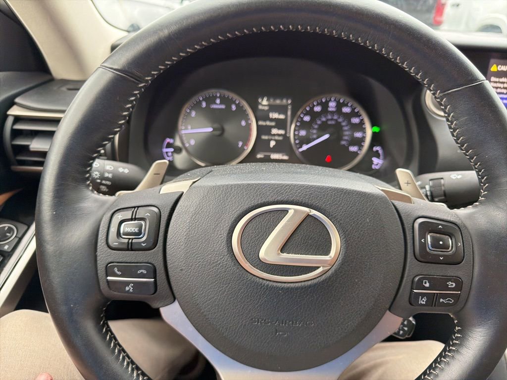Used 2019 Lexus IS 300 300 w/ Premium Package image 9