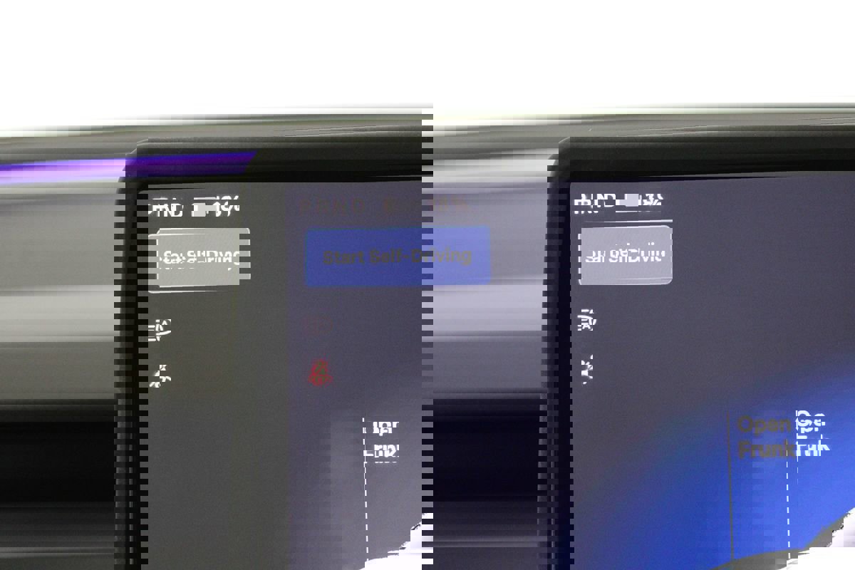 Used 2025 Tesla Model 3 Performance image 16