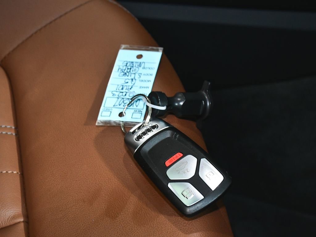 Used 2023 Audi Q5 2.0T Premium w/ Convenience Package AWD/4WD image 60