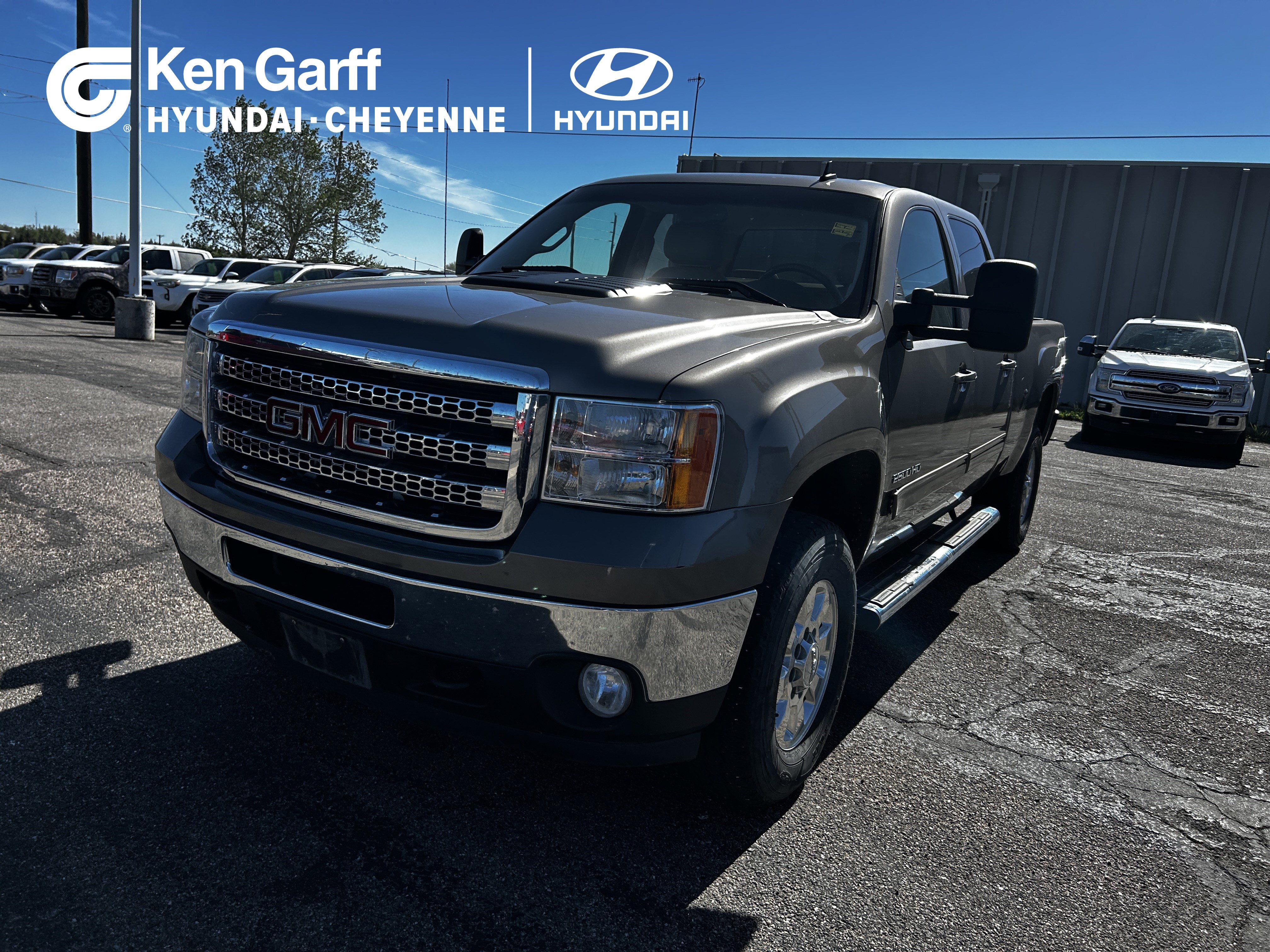 Used 2013 GMC Sierra 2500 SLT AWD/4WD image 1