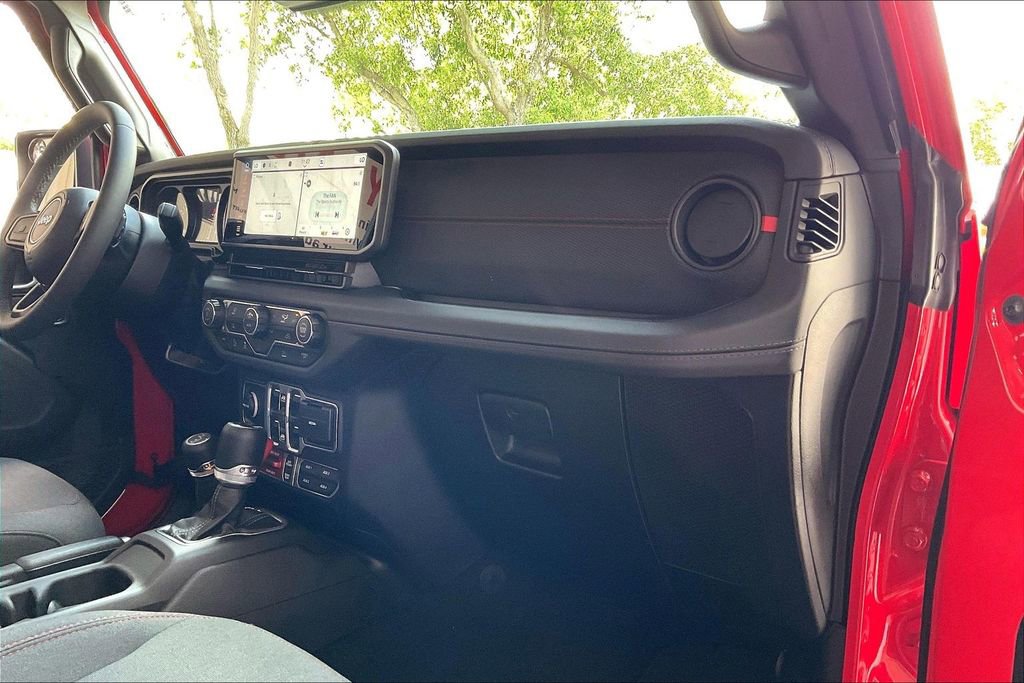 Used 2026 Jeep Gladiator Rubicon AWD/4WD image 22