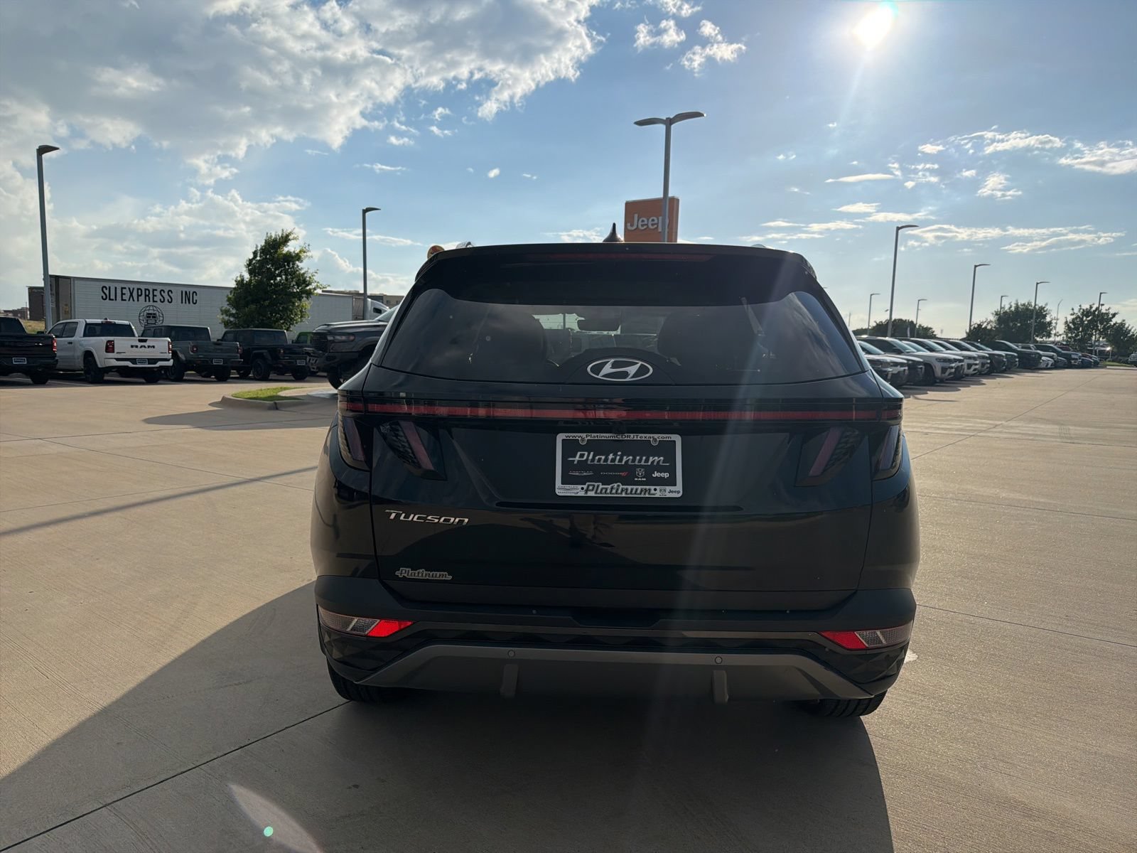 Used 2024 Hyundai Tucson Limited FWD image 4