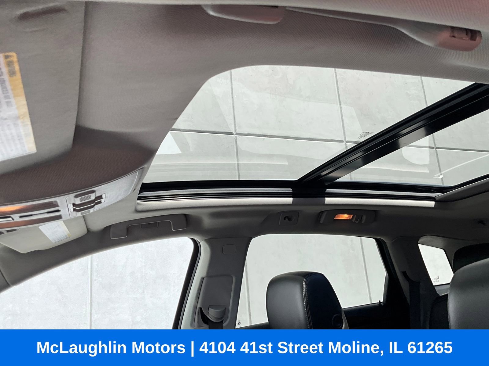 Used 2016 Cadillac SRX Luxury w/ Driver Awareness Package image 26