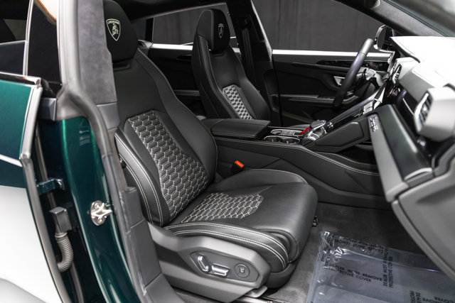 Used 2021 Lamborghini Urus image 10