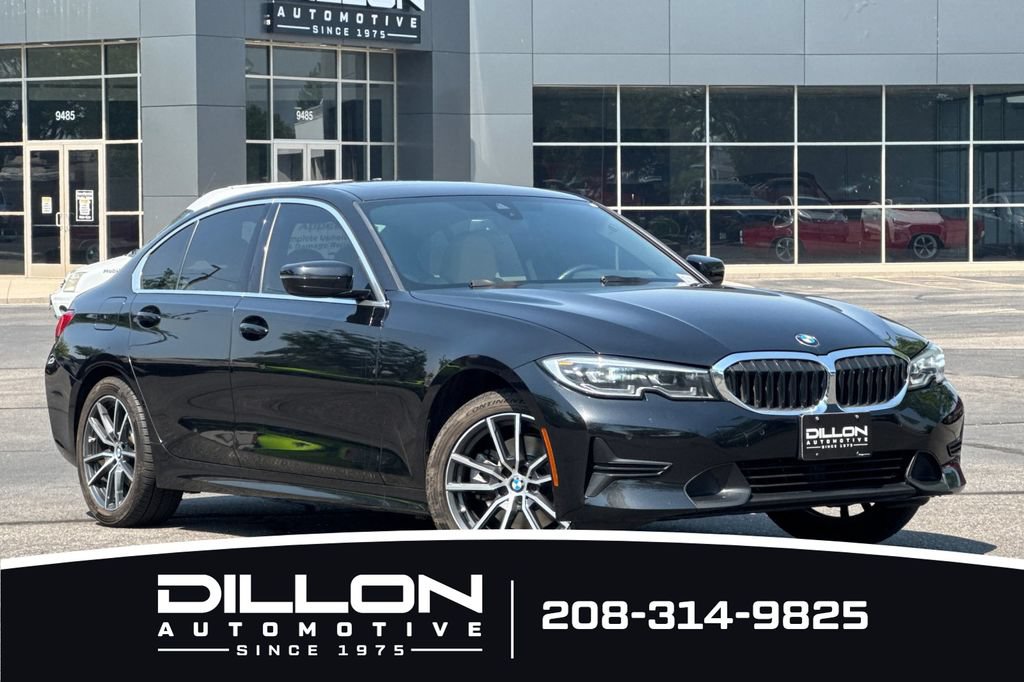 Used 2021 BMW 330i xDrive Sedan AWD/4WD image 2