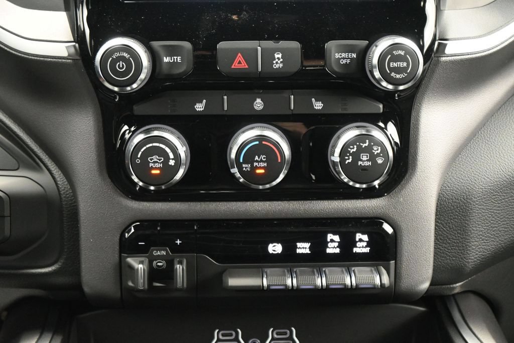 New 2027 RAM 2500 Big Horn AWD/4WD image 21
