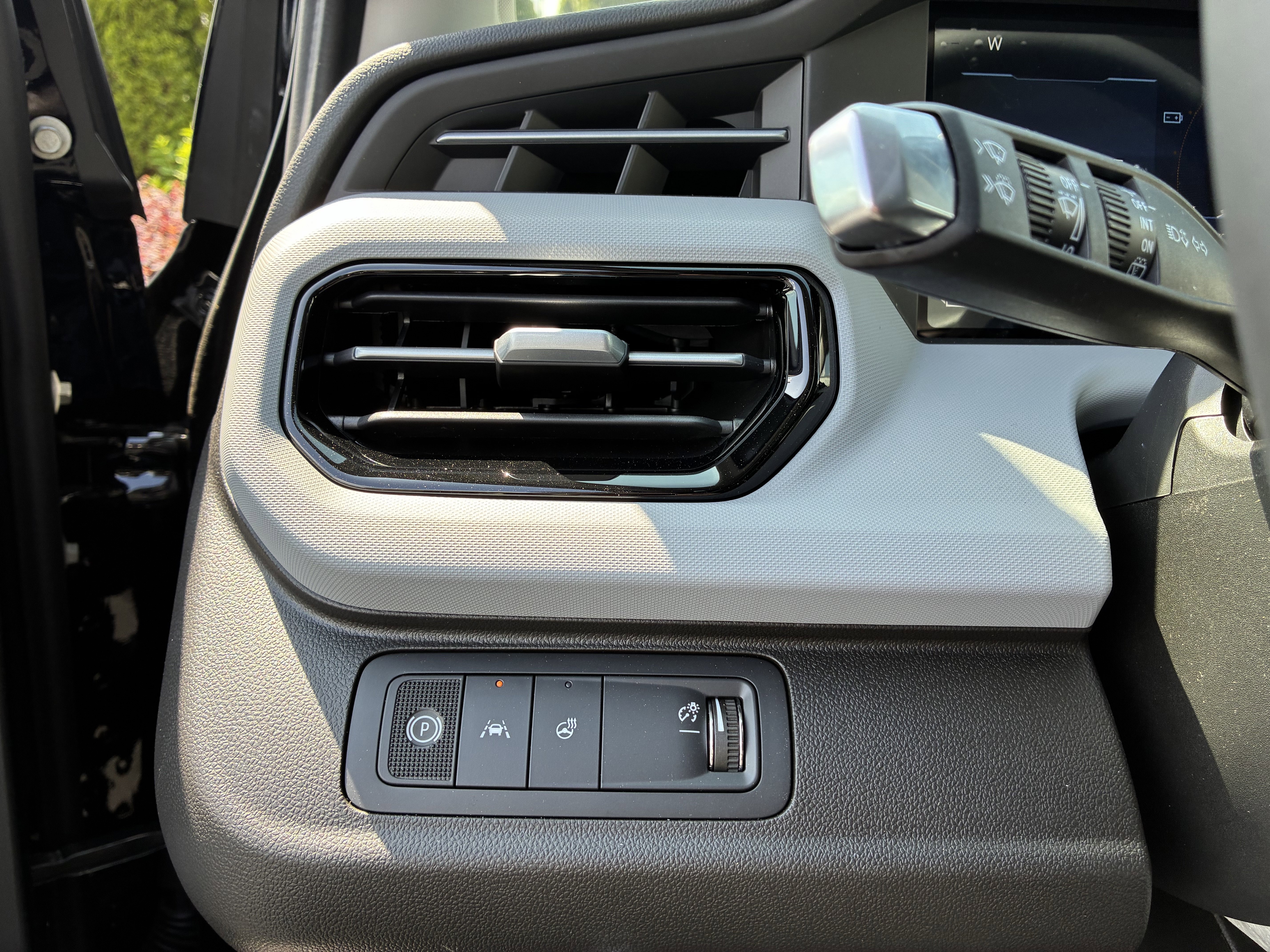 New 2027 Chevrolet Bolt RS FWD image 27