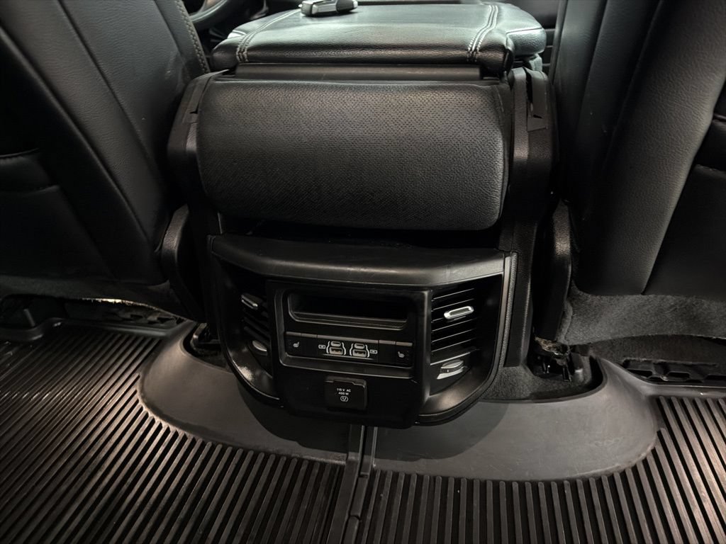 Used 2024 RAM 1500 Laramie AWD/4WD image 19
