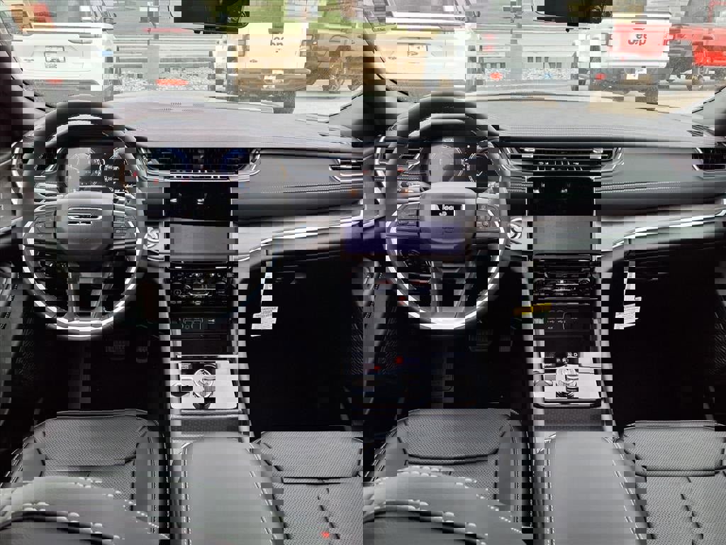 New 2025 Jeep Grand Cherokee Limited w/ Luxury Tech Group II image 20