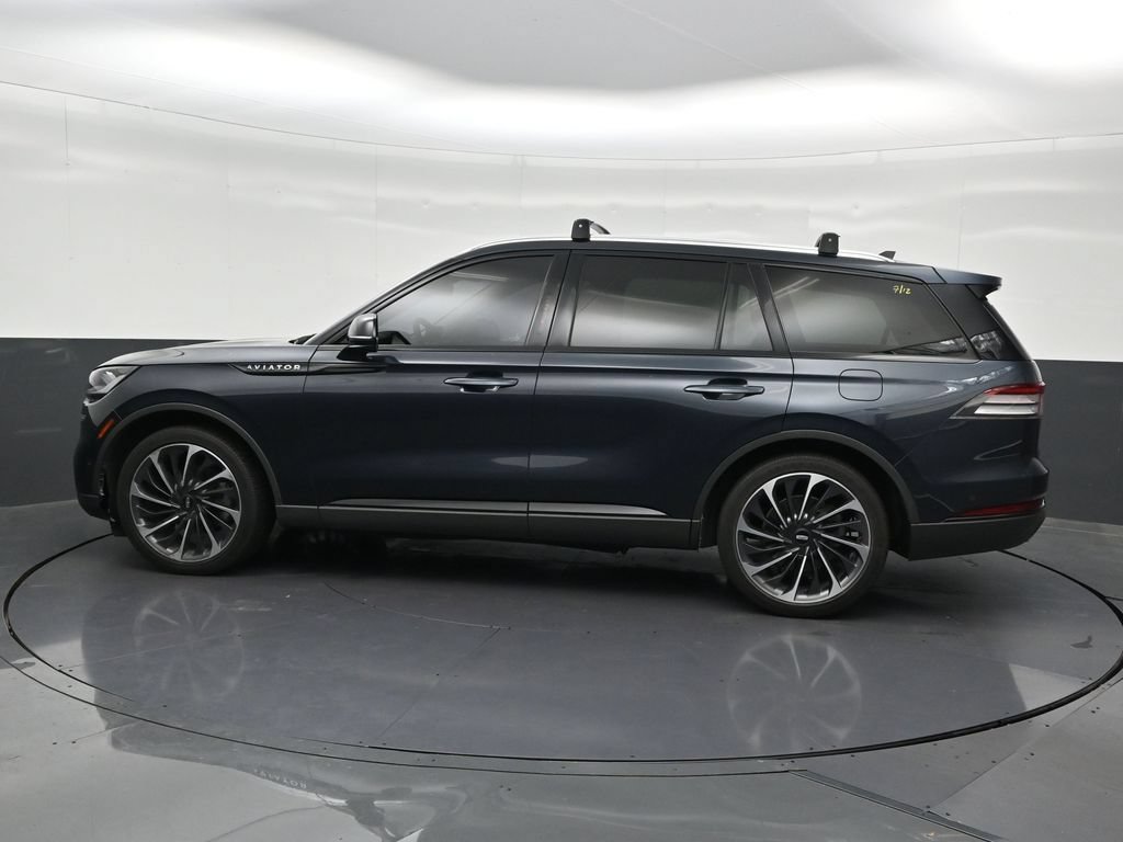 Used 2024 Lincoln Aviator Reserve w/ Equipment Group 201A RWD image 2