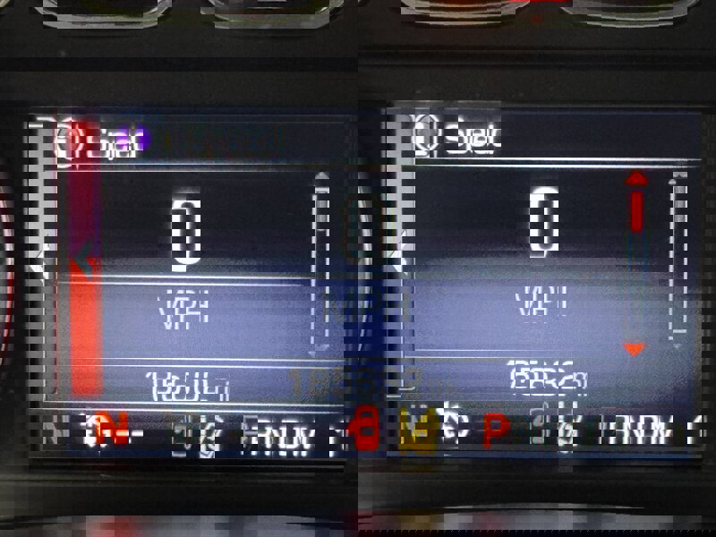 Used 2016 GMC Sierra 2500 SLT w/ Duramax Plus Package image 5