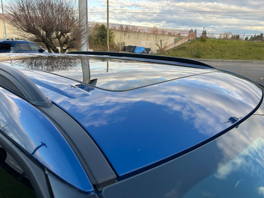 Used 2023 Ford Explorer ST-Line image 28