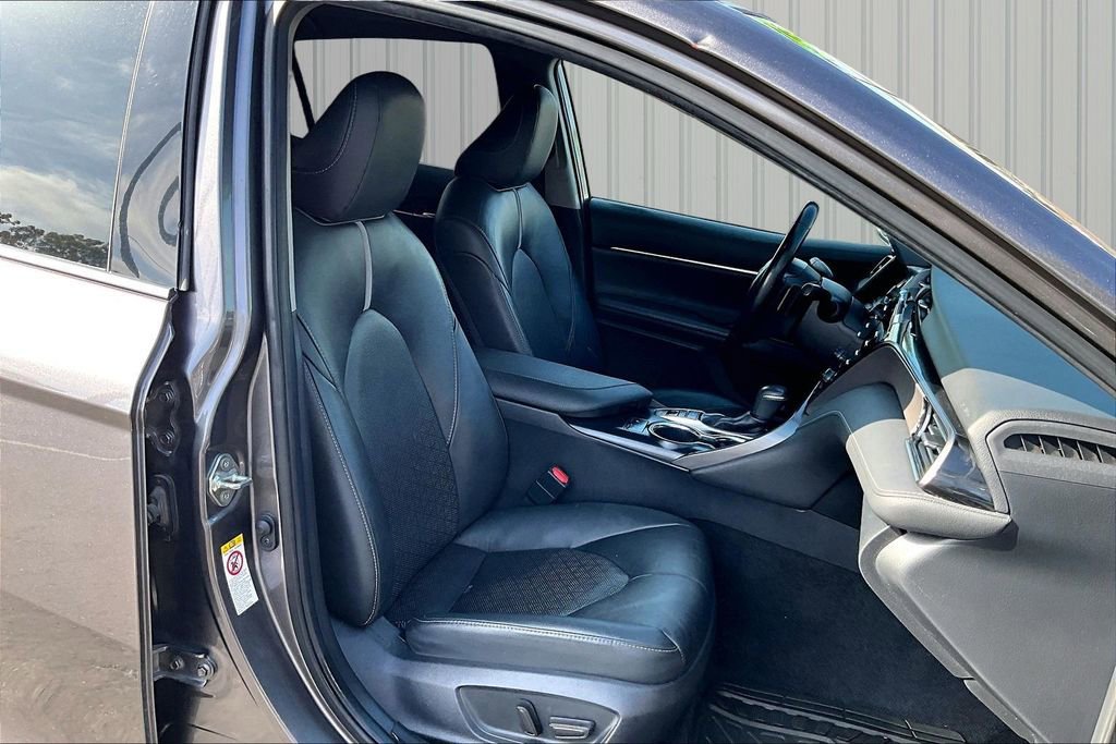 Used 2019 Toyota Camry XSE w/ Driver Assist Package FWD image 18