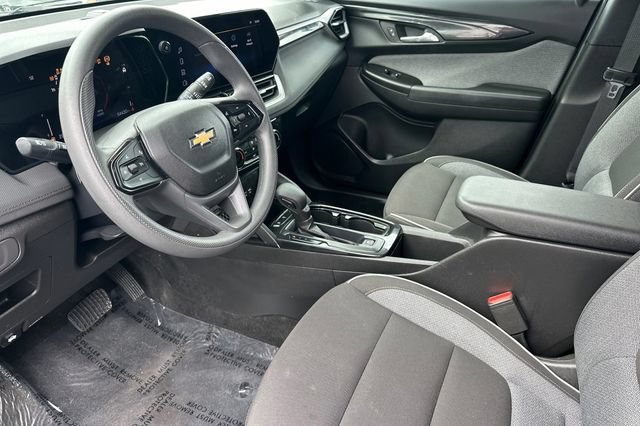 Used 2025 Chevrolet TrailBlazer LT FWD image 11