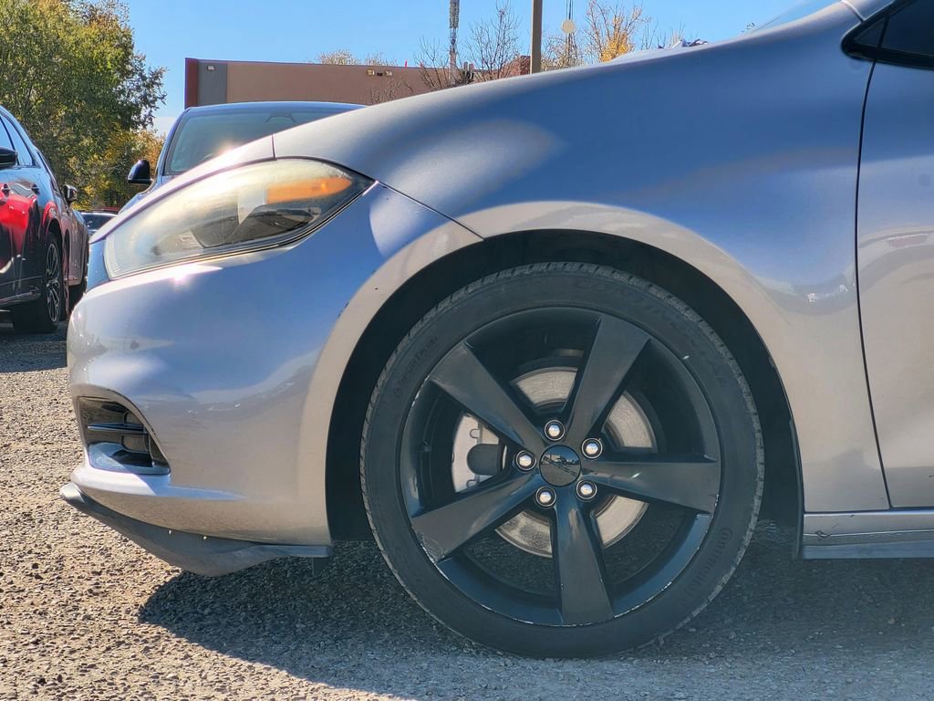 Used 2016 Dodge Dart SXT image 9