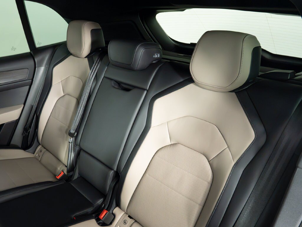 New 2026 Porsche Cayenne S AWD/4WD image 46