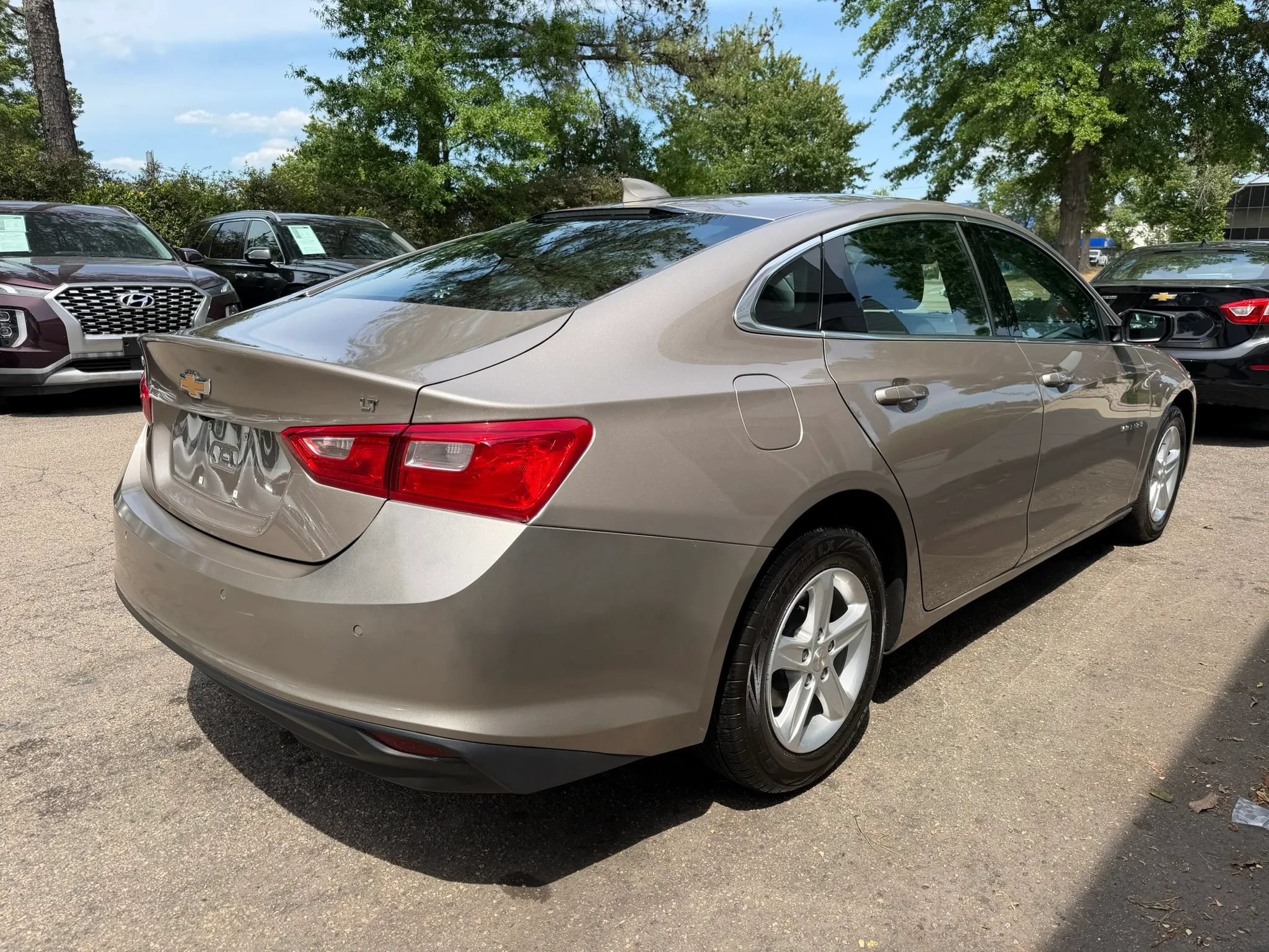 Used 2024 Chevrolet Malibu LT FWD image 5