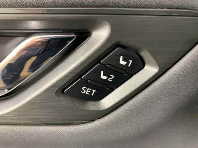 Used 2026 Subaru Outback Touring XT image 17