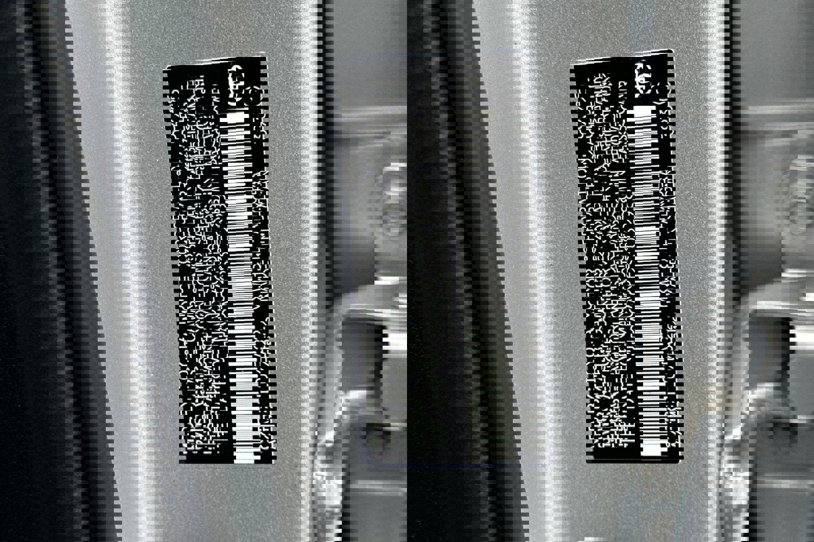 Used 2025 Toyota Prius SE image 29