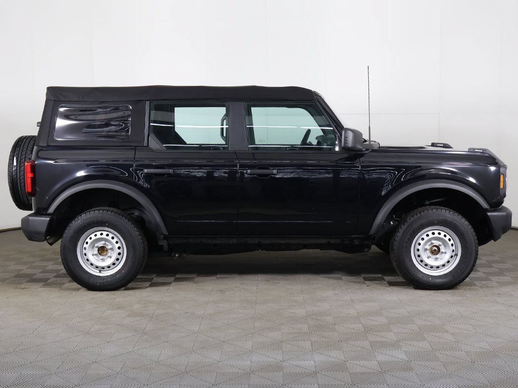 Used 2023 Ford Bronco 4-Door AWD/4WD image 15
